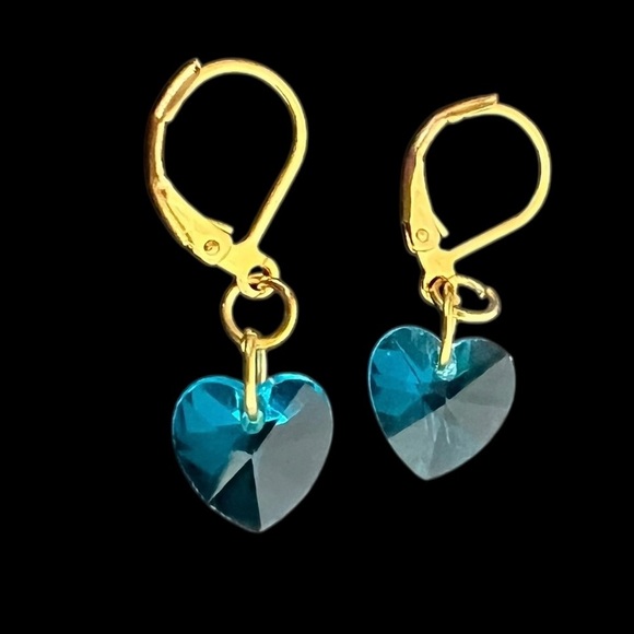Jewelry - Blue Crystal heart earrings Gold plated